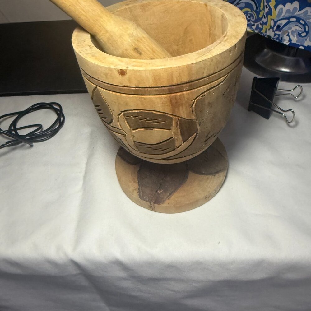 Vintage Hand-Carved Wooden Mortar & Pestle - Picture 4 of 4